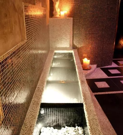 Отель Columbia Wellness & Spa