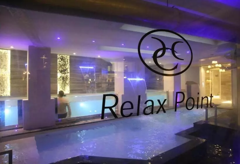 Отель Columbia Wellness & Spa