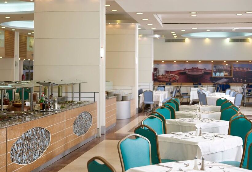 فندق Esperides Beach Resort