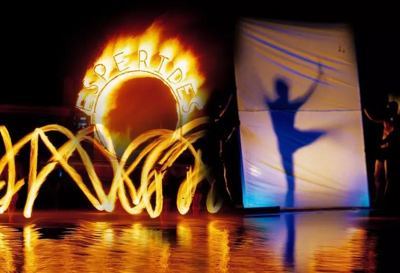 בית מלון כפרי Esperides Beach Resort