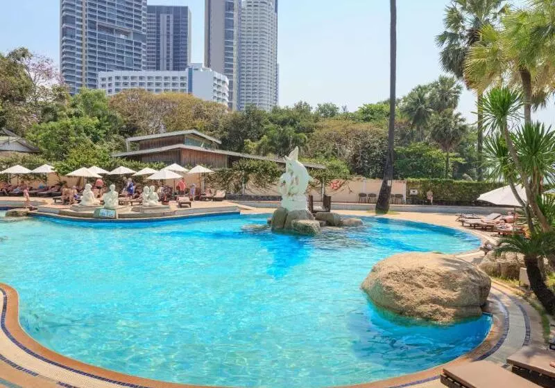 Long Beach Garden Hotel & Pavilions