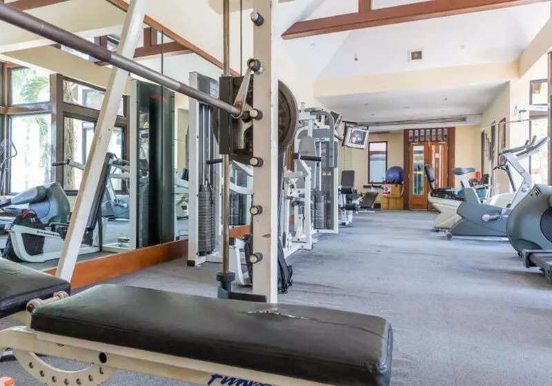 Long Beach Garden Hotel & Pavilions