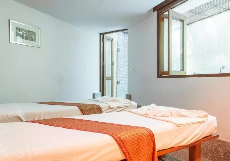 Long Beach Garden Hotel & Pavilions