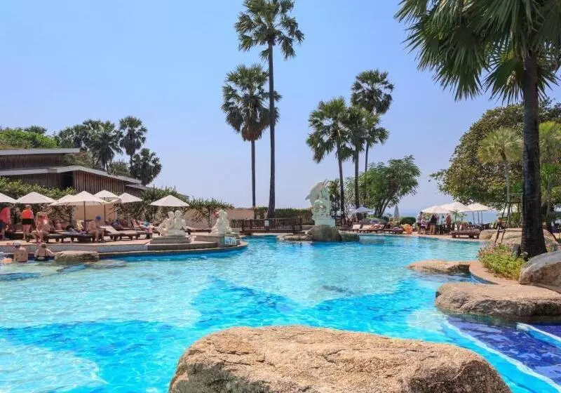 Long Beach Garden Hotel & Pavilions