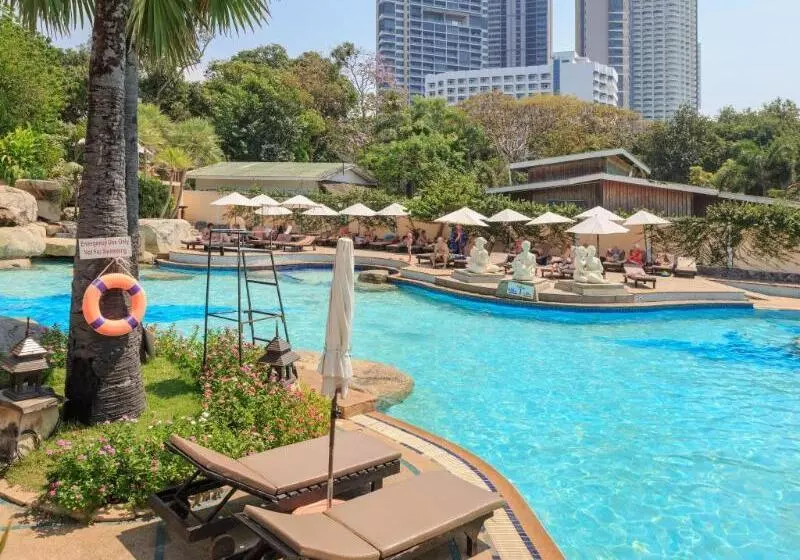 Long Beach Garden Hotel & Pavilions