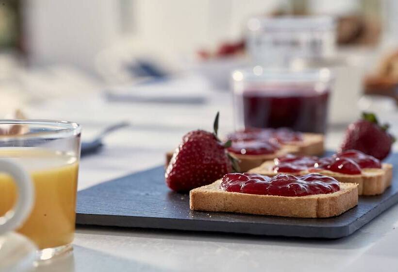 Hotel Mr And Mrs White Paros