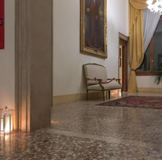 هتل Palazzo Vitturi