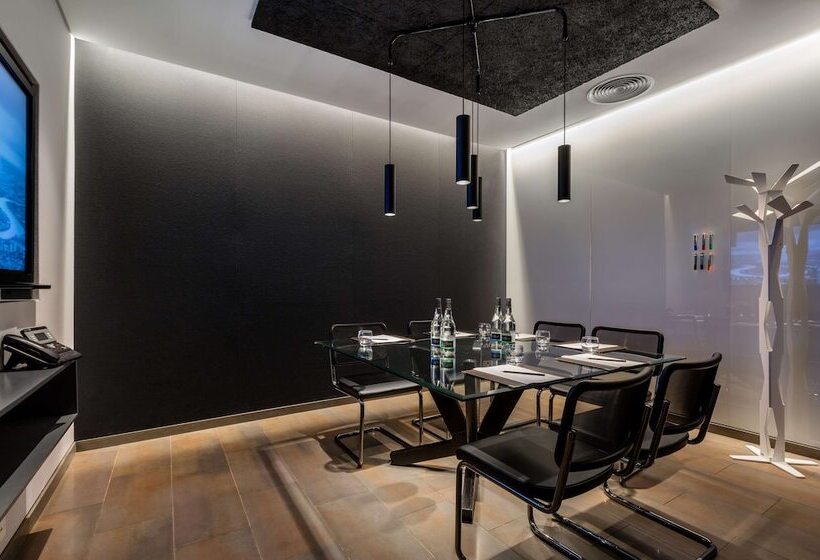 Radisson Blu Hotel, London Mercer Street