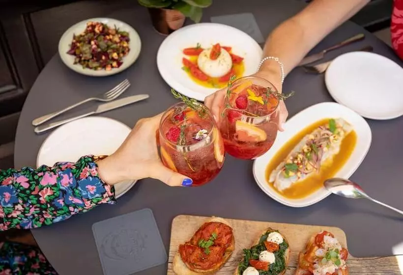 Radisson Blu Hotel, London Mercer Street