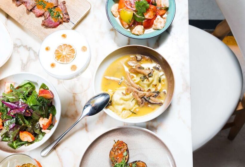 Radisson Blu Hotel, London Mercer Street