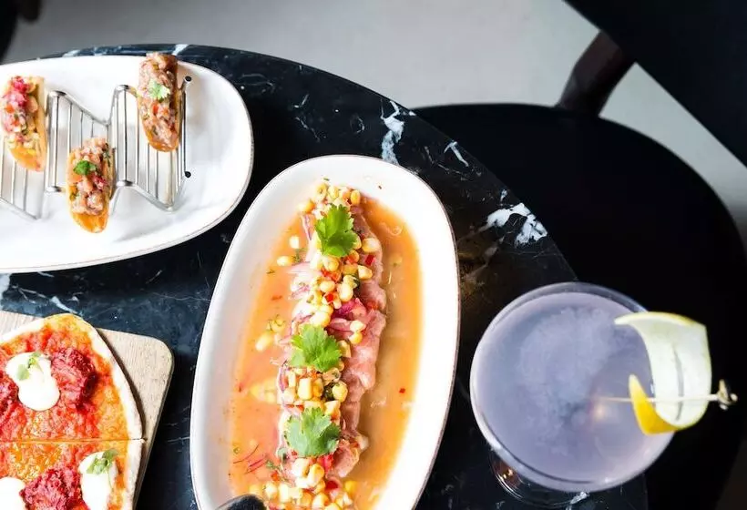 Radisson Blu Hotel, London Mercer Street