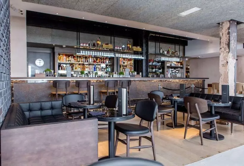 Radisson Blu Hotel, London Mercer Street