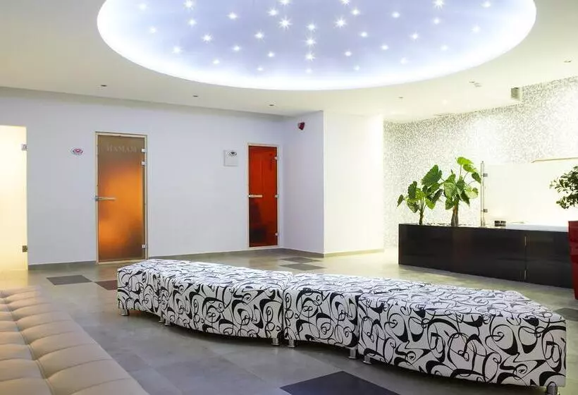 בית מלון כפרי Renaissance Hanioti Resort