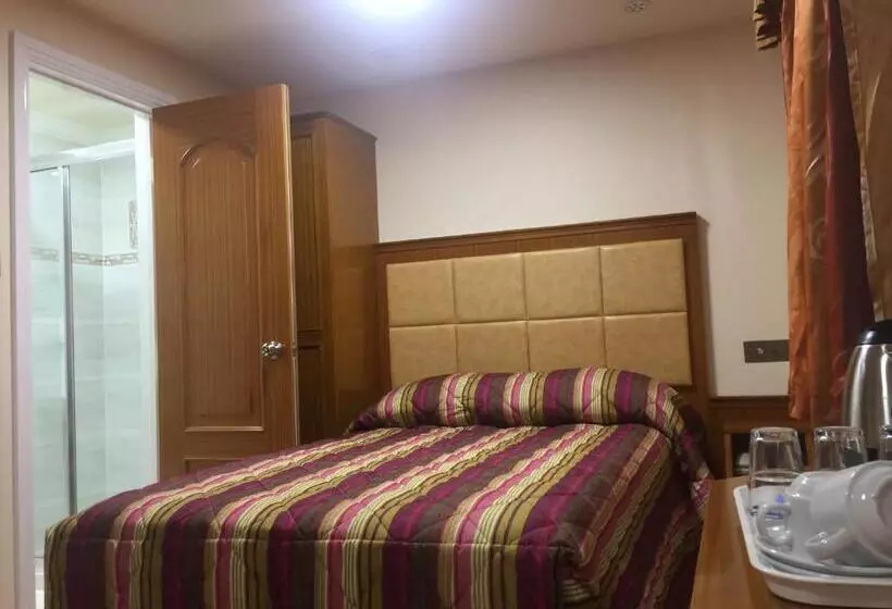 فندق White House