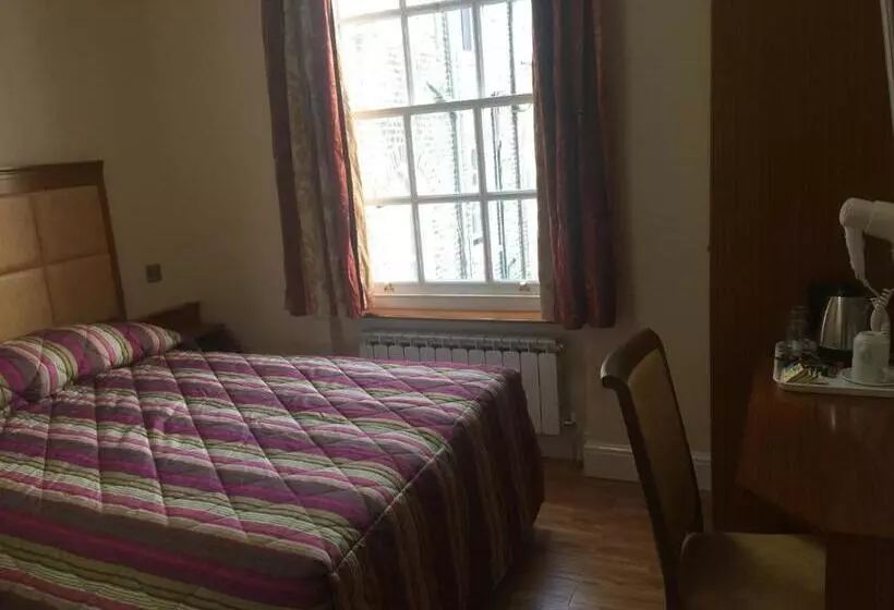 فندق White House