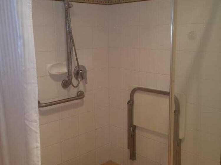 酒店 Cotswold Motor Inn