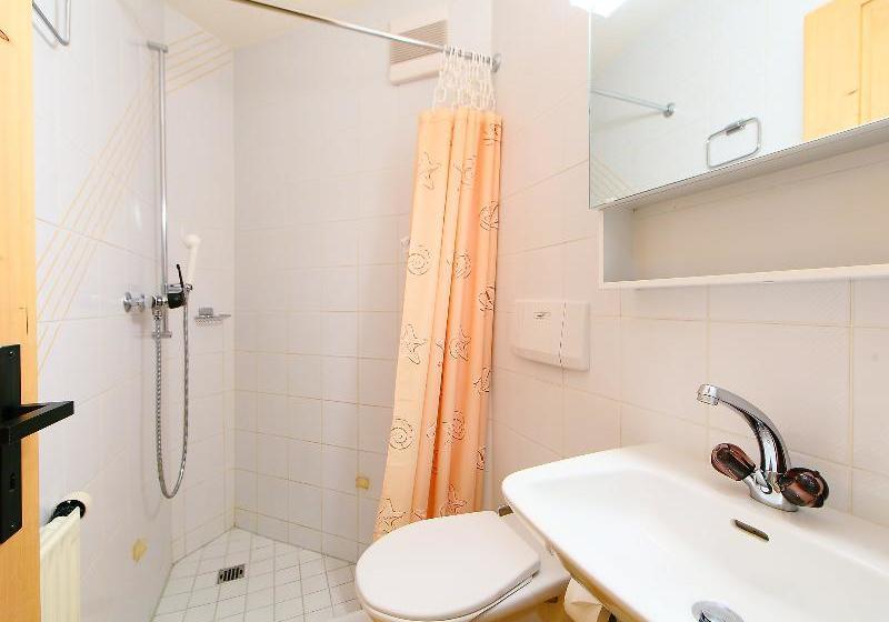 Отель Mont-tana