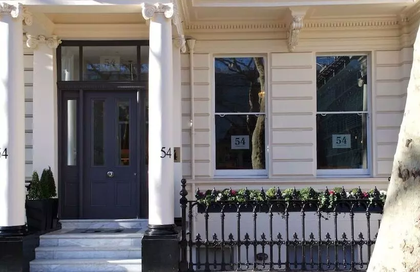 فندق 54 Queen S Gate