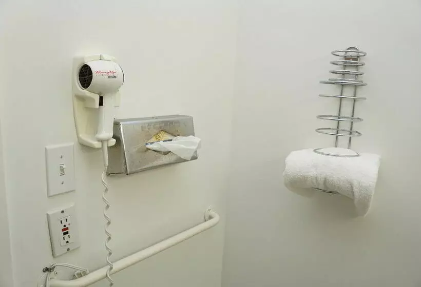 ホテル Thriftlodge Cape Breton