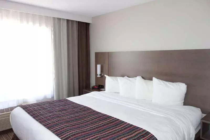 فندق Country Inn & Suites By Radisson, Mason City, Ia