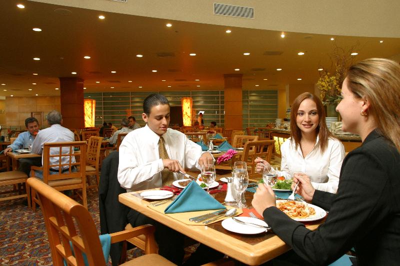 هتل Crowne Plaza Torreon, An Ihg