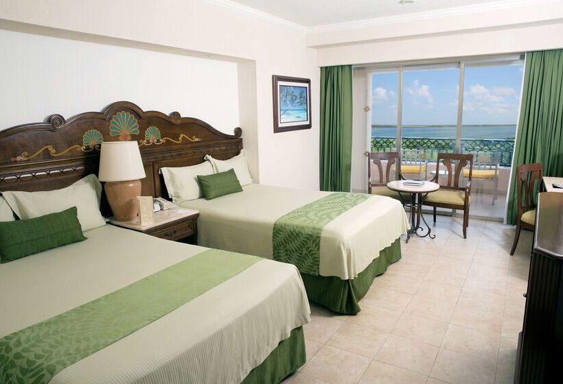 Hotel Gr Solaris Cancun All Inclusive