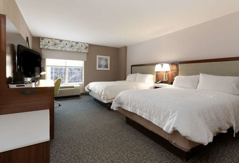 هتل Hampton Inn & Suites Arlington Crystal City Dca
