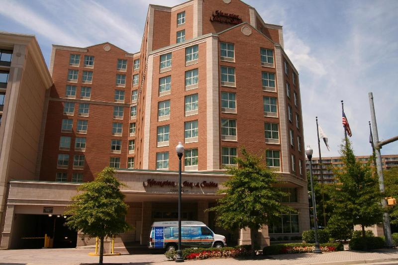 هتل Hampton Inn & Suites Arlington Crystal City Dca
