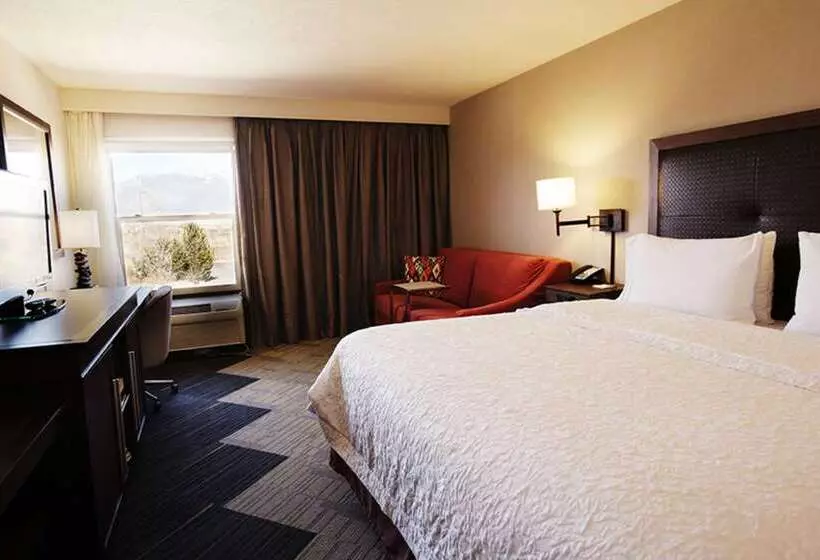 ホテル Hampton Inn Taos
