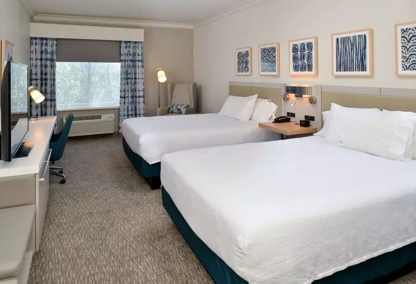 Отель Hilton Garden Inn Napa