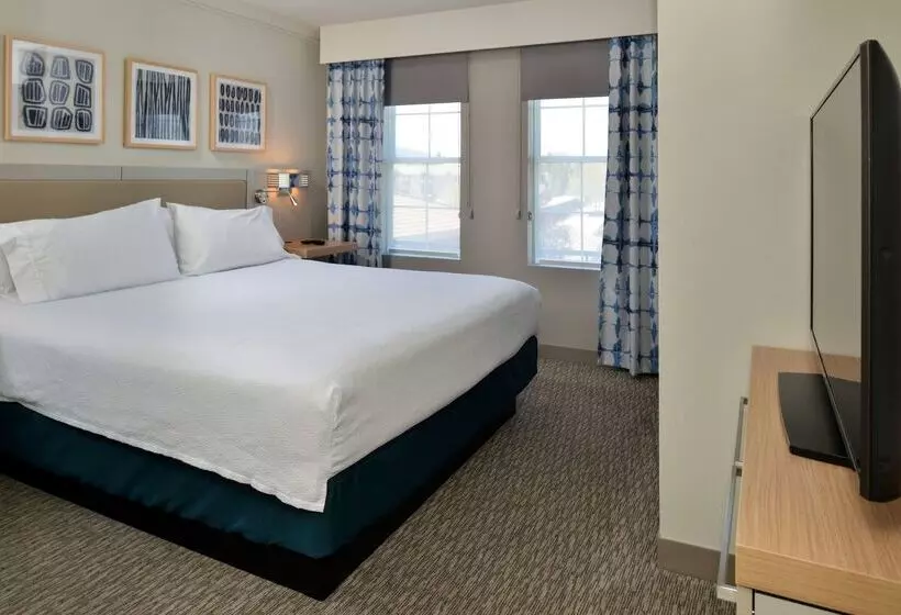 Отель Hilton Garden Inn Napa