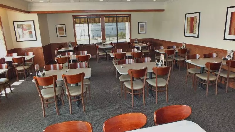 Holiday Inn Hotel & Suites Regina, An Ihg