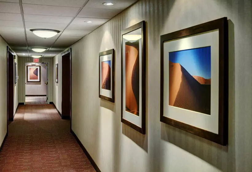 酒店 Lakeview Signature Inn Calgary Airport