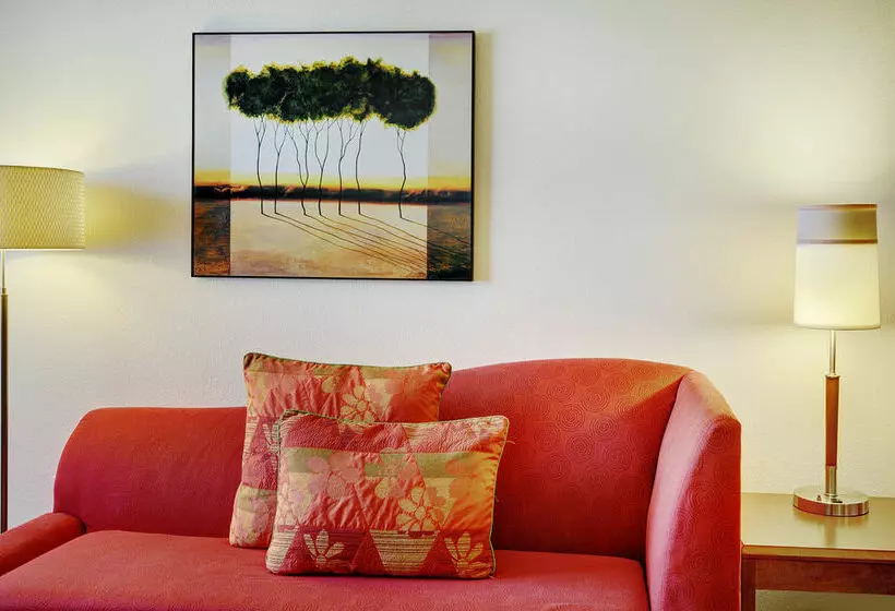 酒店 Lakeview Signature Inn Calgary Airport