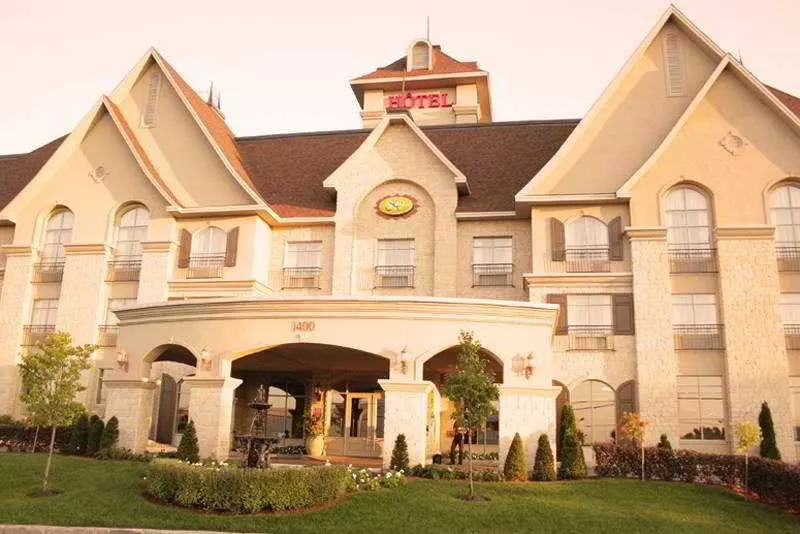 Le St Martin Hotel & Suites