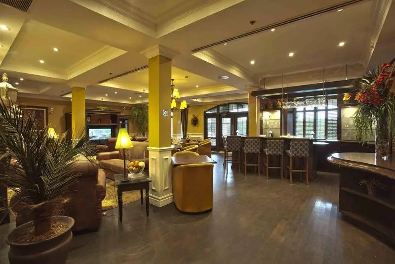 Le St Martin Hotel & Suites