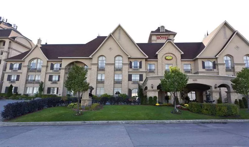 Le St Martin Hotel & Suites