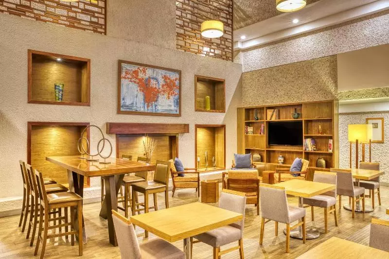 Marriott Puebla Hotel Meson Del Angel