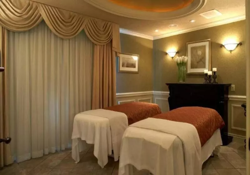 호텔 Old Mill Toronto