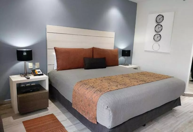 هتل Real Inn Perinorte