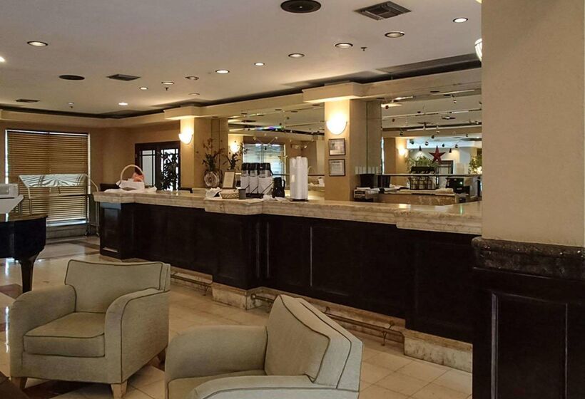 בית מלון כפרי Rodeway Inn South Miami Coral Gables