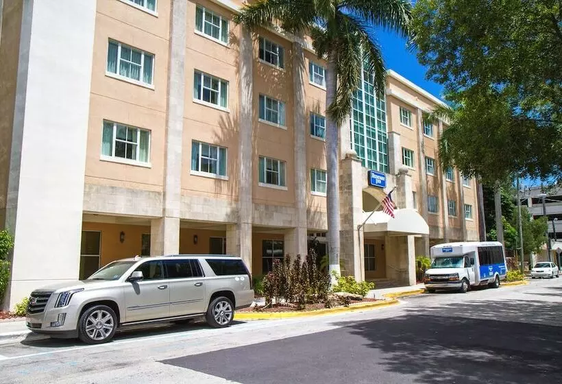 فندق Rodeway Inn South Miami Coral Gables