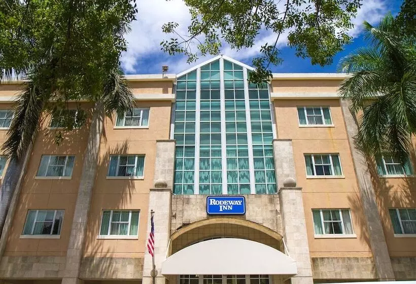 فندق Rodeway Inn South Miami Coral Gables