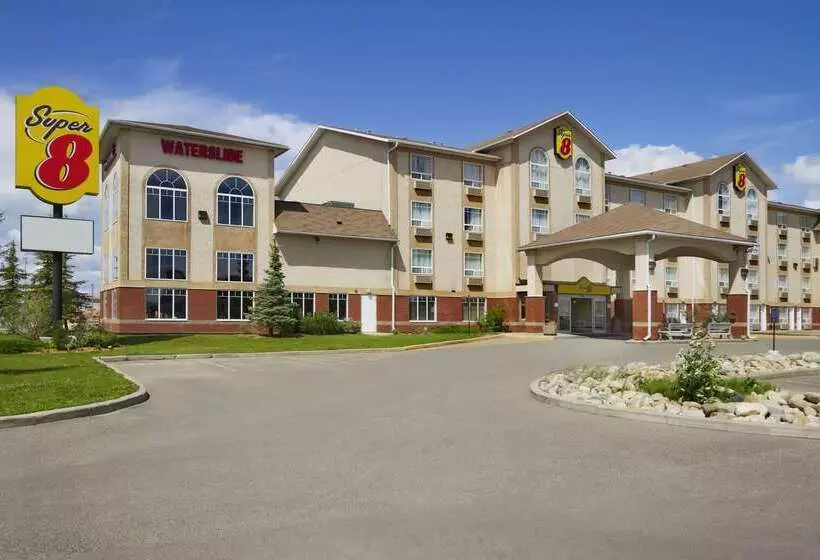 فندق Super 8 By Wyndham Fort St. John Bc