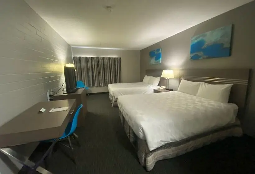 ホテル Travelodge by Wyndham Grande Prairie