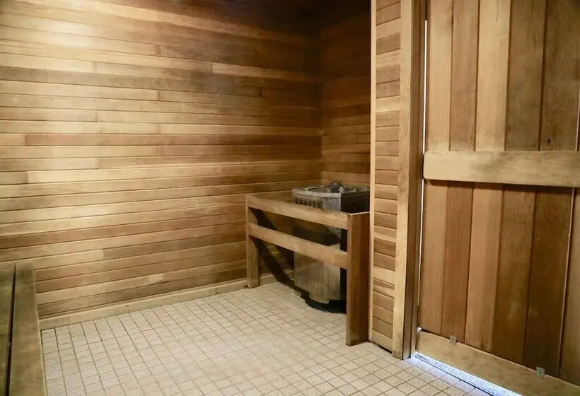 ホテル Travelodge by Wyndham Grande Prairie