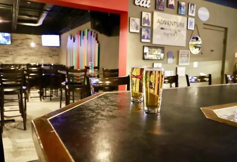 ホテル Travelodge by Wyndham Grande Prairie