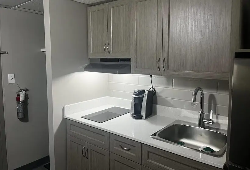 ホテル Travelodge by Wyndham Grande Prairie