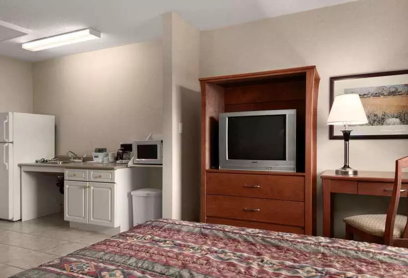 Hotel Travelodge By Wyndham Langley