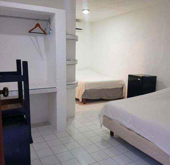 בית מלון כפרי Tropical